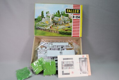 FALLER B-220 - Maquette Train HO - Horticulteur Avec Serre Et Fleurs - LQ198