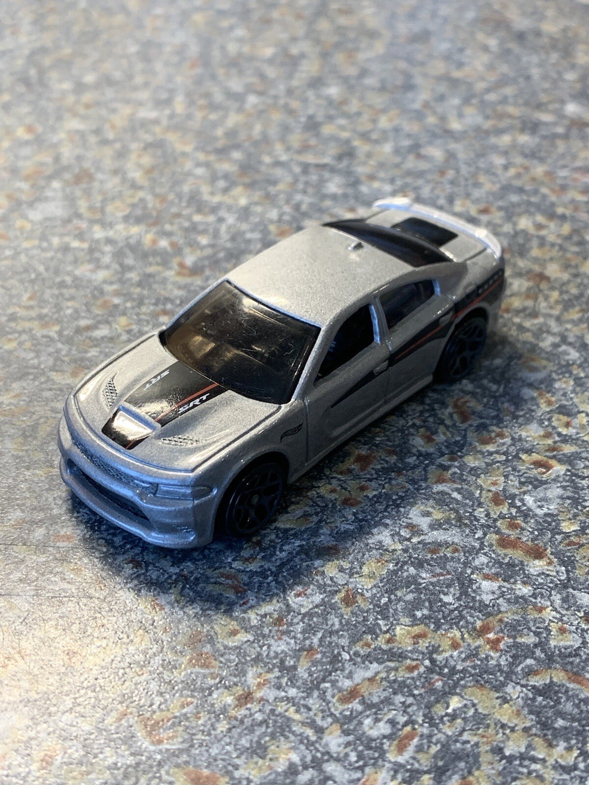 Picture 4 of 5