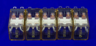 LOT OF 5 IDEC RELAYS RH2B-U 24VCOIL