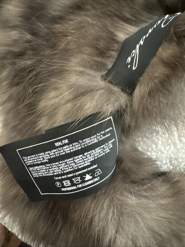 Gorski Sable knit Infinity Scarf With Ruffles Fur Origin Russia  - Image 3 of 4