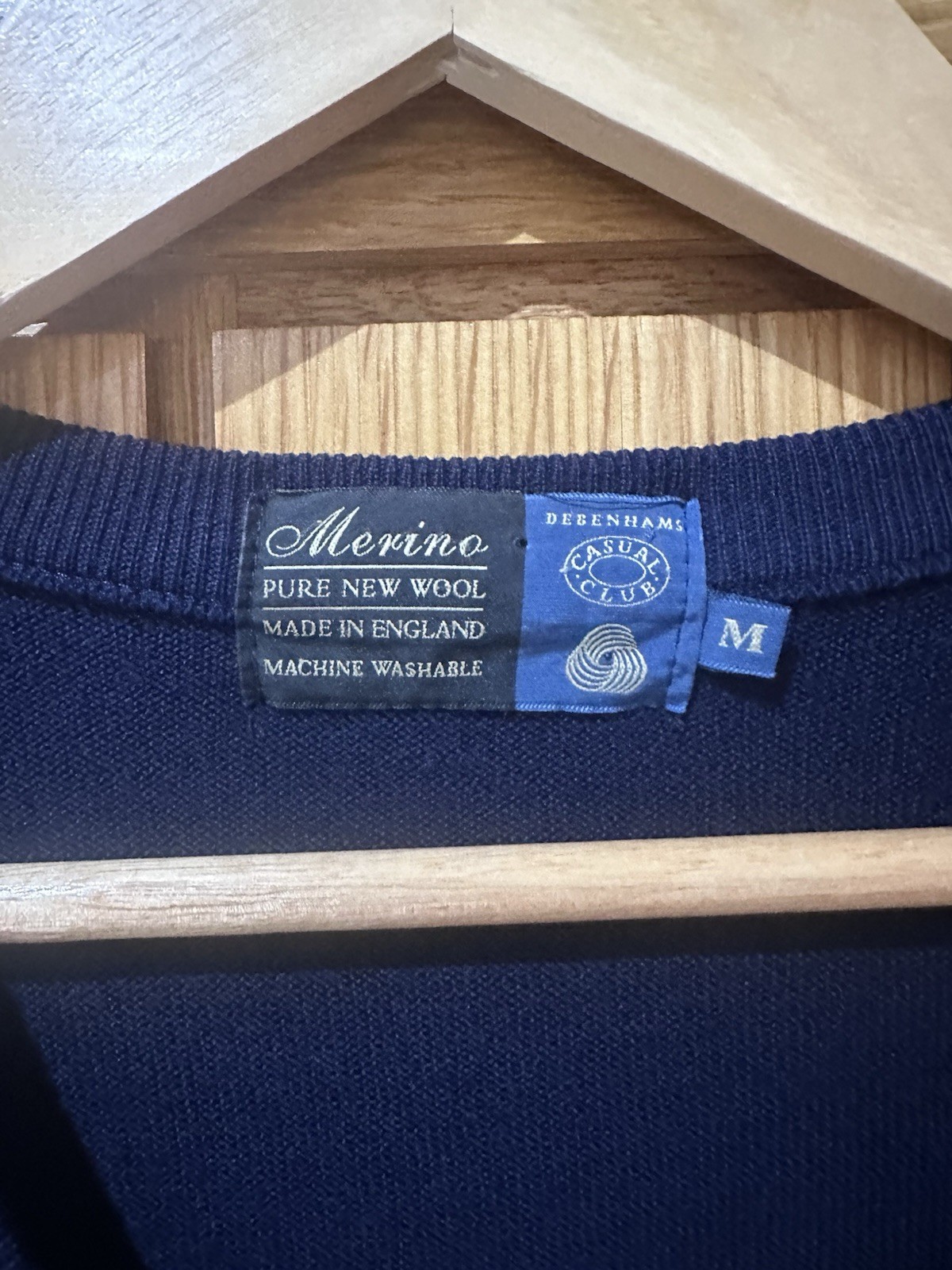 Men’s Vintage Debenhams Navy Sleeveless V Neck Jumper Merino Wool Size M 40-42” image 4