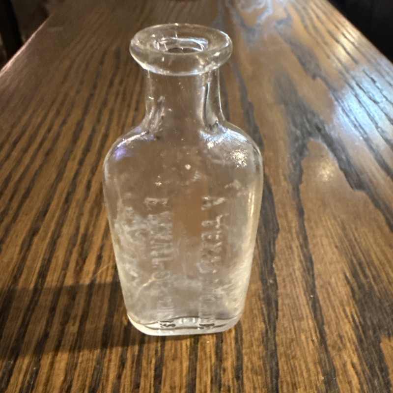 A TEXAS WONDER E.W.HALL ST.LOUIS,MO 1890s PATENT MEDICINE BOTTLE HAND BLOWN