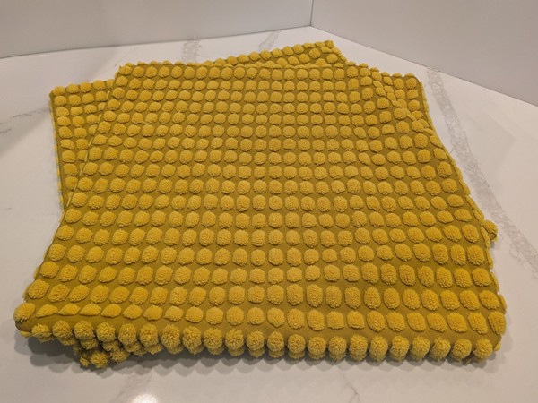 Funda de almohada IKEA Svartpoppel amarillo mostaza 20"x 20" - Juego de 2