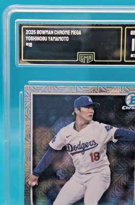 2025 Bowman - Yoshinobu Yamamoto #18 Chrome Mojo Refractor for