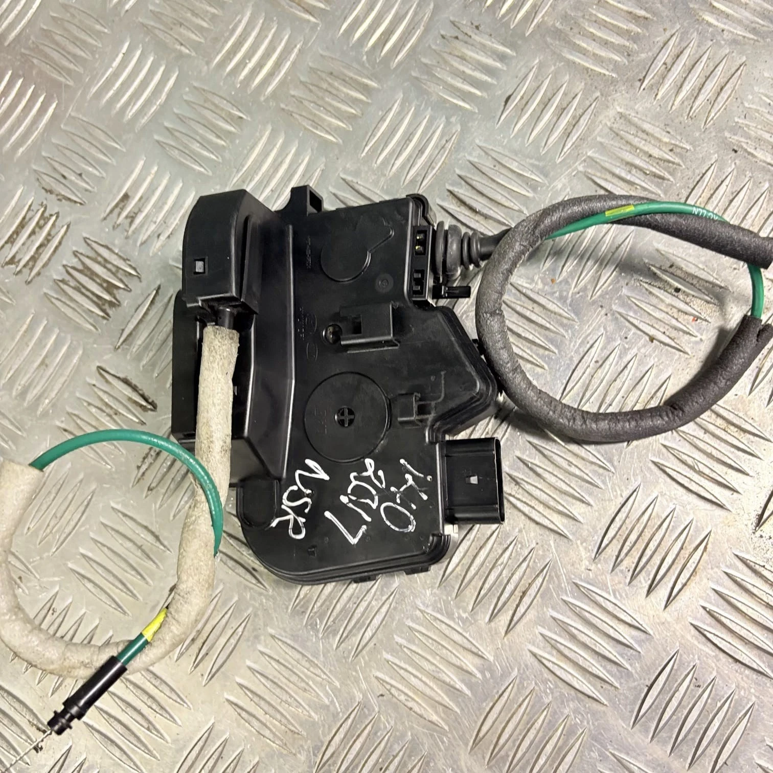 Actual Hyundai i40 rear door lock actuator cable and connector