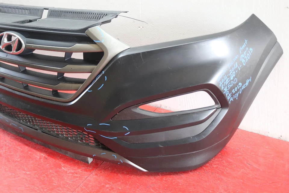 2016 2018 HYUNDAI TUCSON FRONT BUMPER COVER OEM Foto 4 de 4