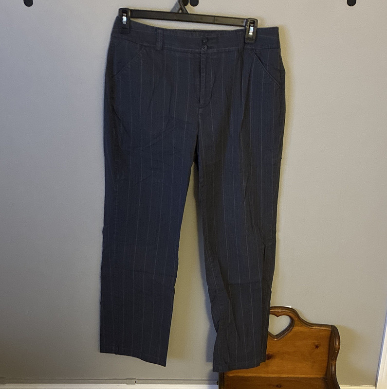 Dockers Women's Blue Pinstripe Dress Pants Classic Fit Flat Front Cotton/Spandex