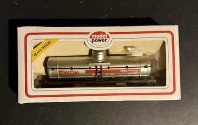 Model Power HO Scale Tank Car #8501   Exxon  Happy Motoring!    Heavy Weight