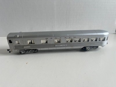 LIFE-LIKE - HO Scale - Santa Fe - VISTA CLUB - Silver Pullman Passenger Car!