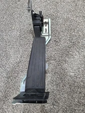 USED & Tested 2006-2010 Infiniti M35/M45 Accelerator Pedal (18002-EH02A)
