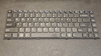 US Keyboard CLEVO N240LU W330AU W331AU W330SU 6-80-W33A0-010-K 8876