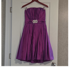 Chicas Purple Strapless Sleeveless Bridesmaid Dress M 100 Polyester Handbeaded