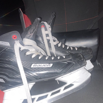 Bauer Pro Eishockeyschlittschuhe Senior Schwarz Weiß Rot Schnürung