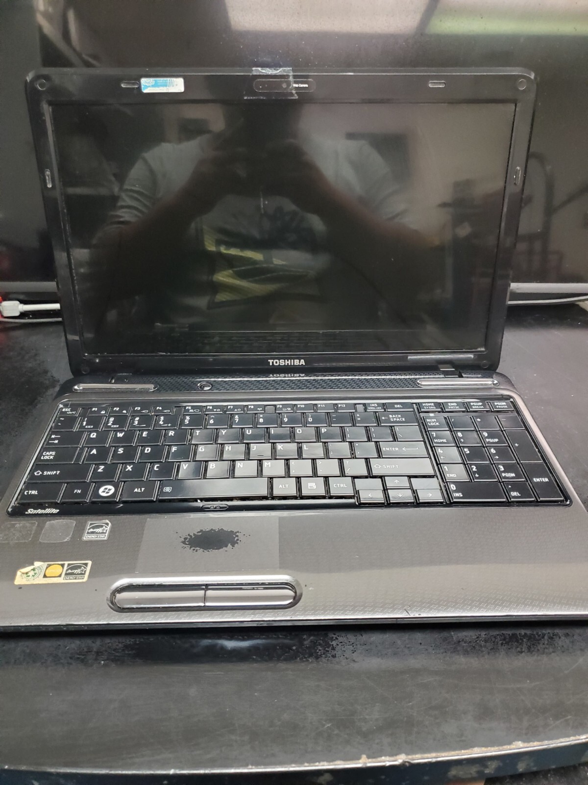 Toshiba Satellite L655-S5059 No Info of CPU 4GB NO HDD 15.6