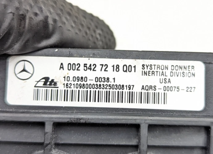 00-05 MERCEDES BENZ C230 SLK230 SLK320 РЫСКАНИЕ СКОРОСТЬ ТЯГИ ДАТЧИК 0025427218 - Изображение 2 из 4