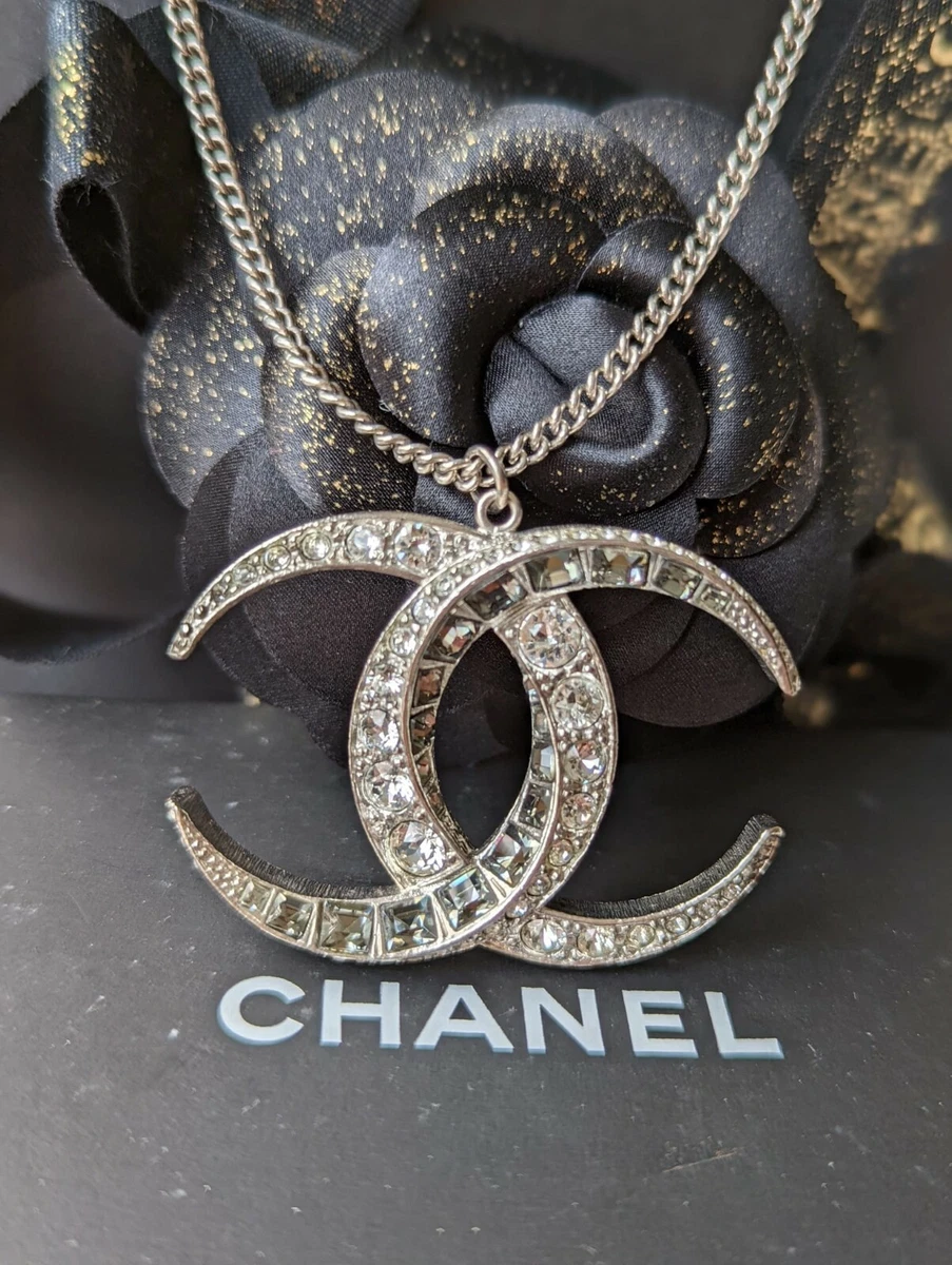 Chanel CC Crystal Necklace Silver Tone 11V – Coco Approved Studio