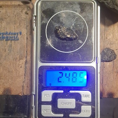 Native Gold In Host Rock 2.505 Gms