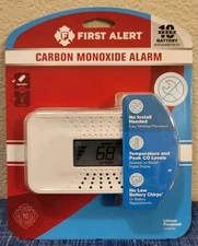 First Alert • Carbon Monoxide Alarm w/ Digital Temp Display • #C0710 • Brand New