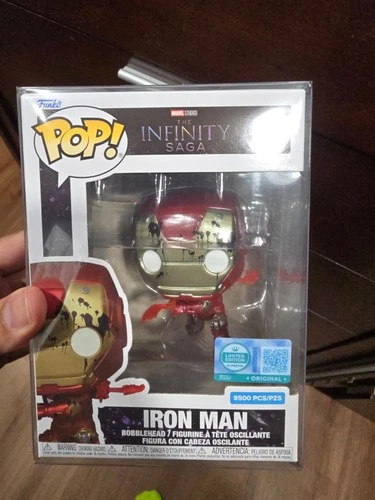 Funko Pop! Supreme Le: Marvel - Iron Man - Entertainment Earth (Exclusive) #1571