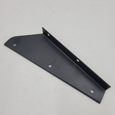 LR DEFENDER -06 Front Right Bracket Mudflap Retention MTC3000