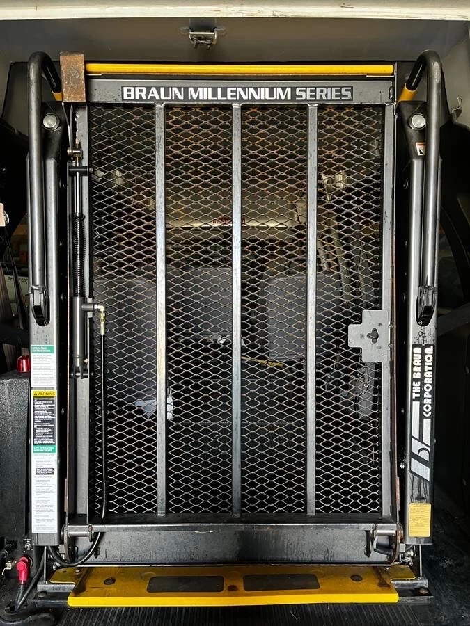 Braun clearance wheelchair lift