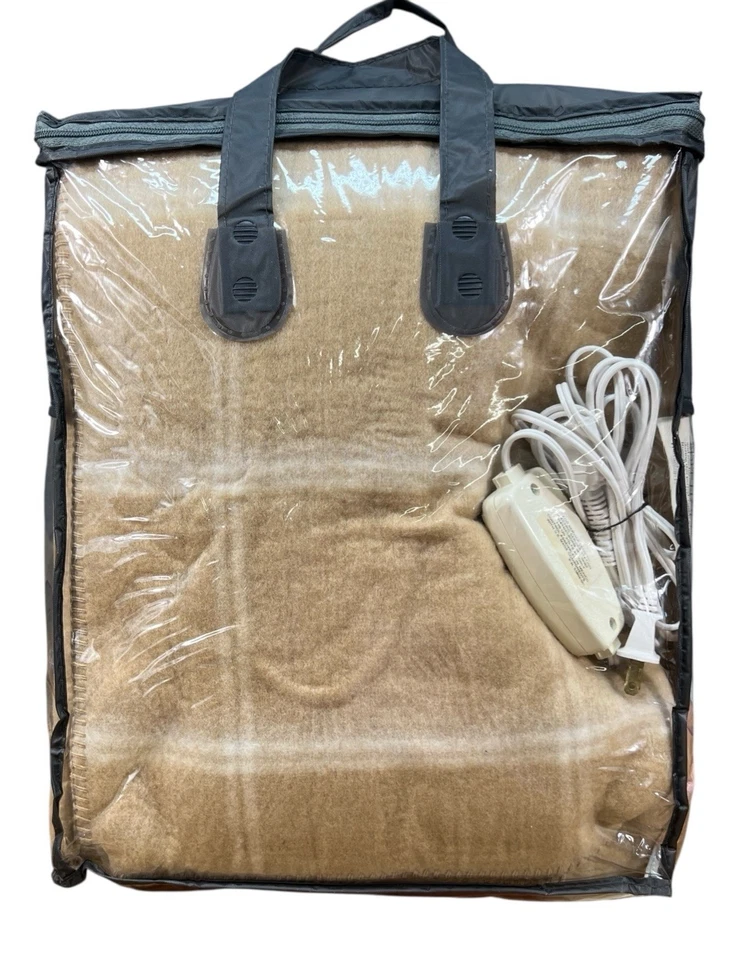 Vintage 1987 Sunbeam Cuddle Up Automatic Heated Throw Beige White Plaid 50”x60” - Image 2 of 4