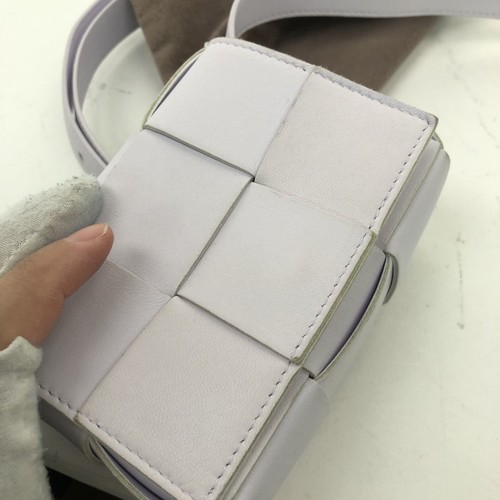 Bottega Veneta CASSETTE Shoulder Bag Sheepskin Lilac Colour - Picture 9 of 10