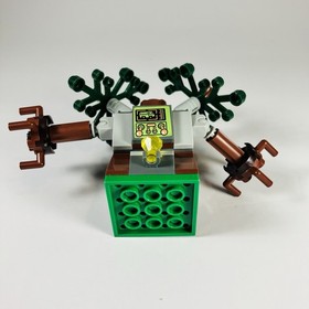 LEGO Scooby-Doo: The Mystery Machine (75902) Parts And Pieces ONLY