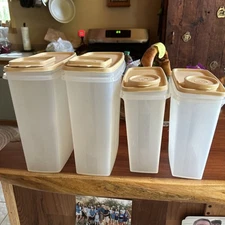 Vintage Set Of 4 Tupperware Cereal Snack Keeper Containers Yellow Beige W Lids