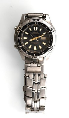Casio Wave Ceptor Uhr Herren Alarm Datum 100m Edelstahl Silber