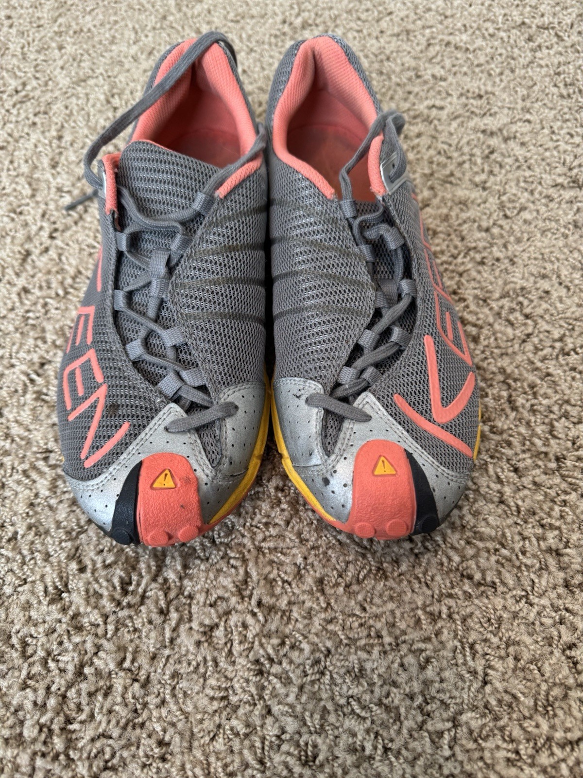 Scarpe da trail running leggere Keen Barkley A86 da donna grigio corallo argento taglia 10