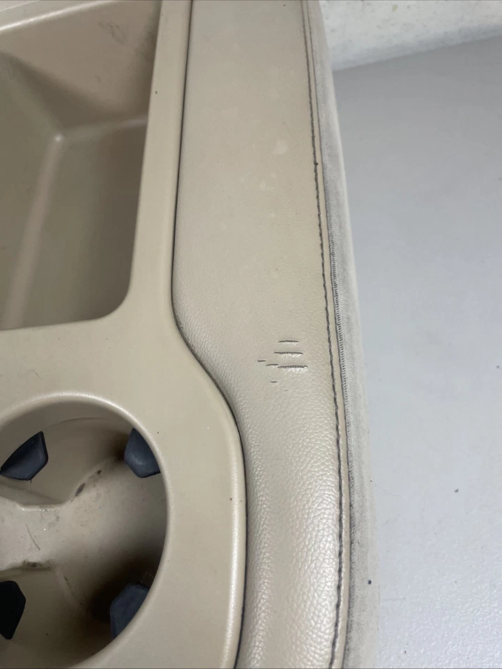 GMC Sierra Chevy Silverado 2007-2013 consola central asiento de salto reposabrazos beige Foto 3 de 4