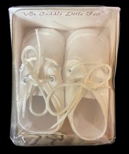 Baby Deer White Crib Shoes Vintage Size 2 with original box 3-6 months