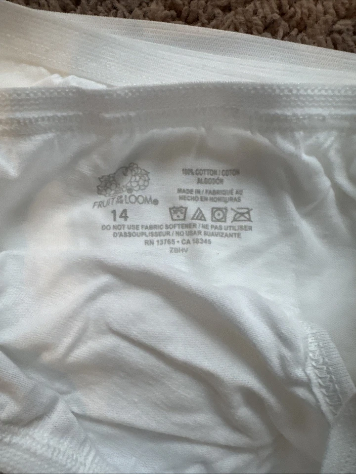 Paquete de 20 calzoncillos de algodón para niñas Fruit of the Loom negros/rosa/bronceados talla 14 Foto 2 de 4