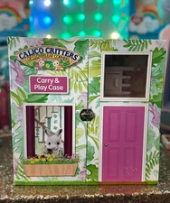 2005 Epoch Calico Critters Carry & Play Case Vintage Used Condition 