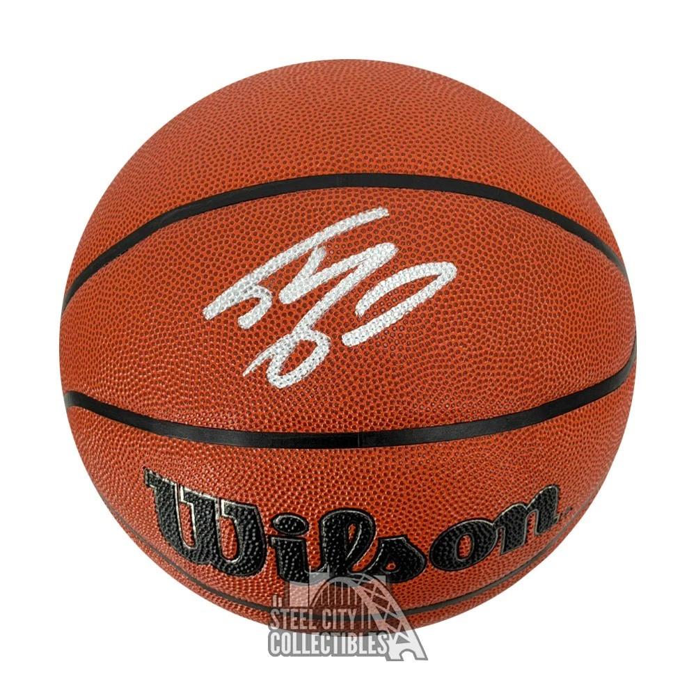 James Spence Authentication (JSA) Shaquille O'Neal NBA Autographed