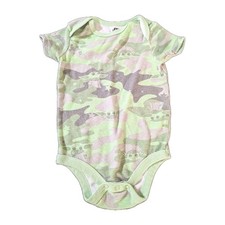 Star Wars Baby One Piece Size 18 Months Green Baby Yoda Short Sleeve Bodysuit