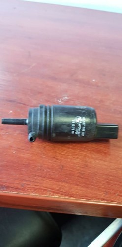 BMW 1 3X1er E81 E87 F20 F21 E91 E84 Scheinwerferreinigung Waschpumpe 7199567