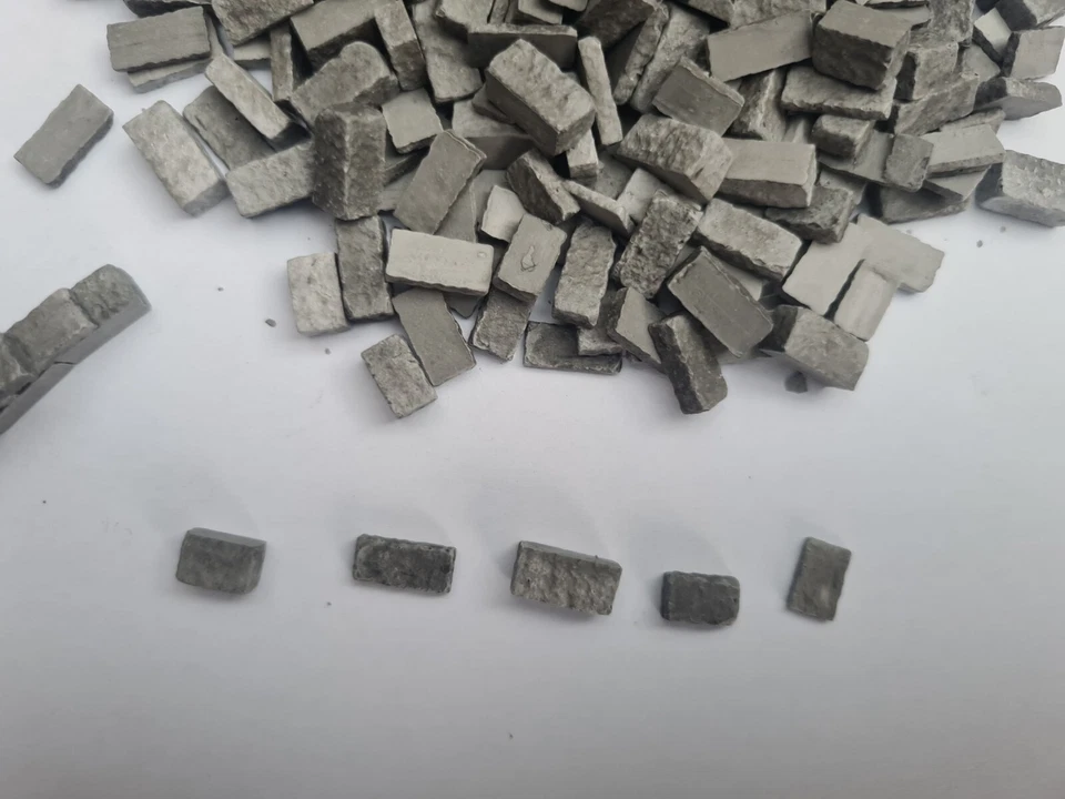 1:35 Scale Diorama Building War Gaming 500 Grey Stone Wall Blocks Bricks - Image 3 of 4