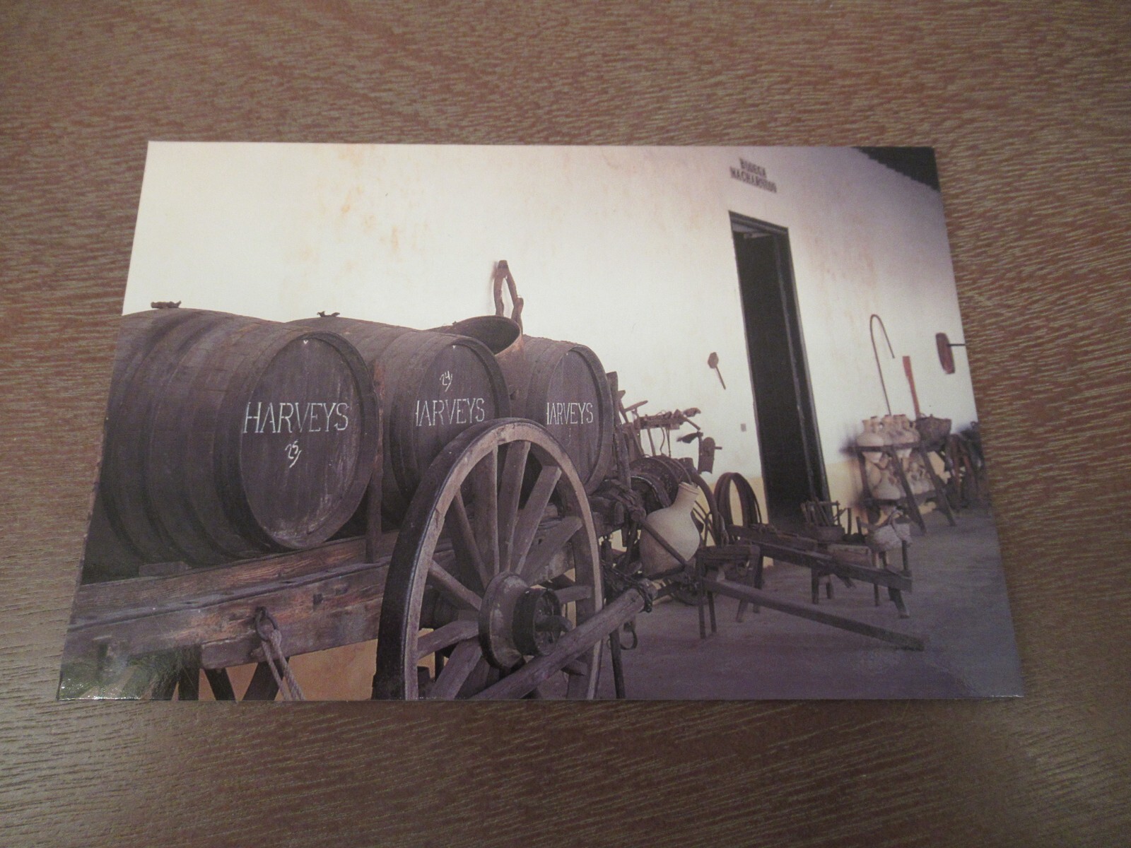 Museo Bodego, Jerez de la Frontera, España postal de Harveys barriles en vagón