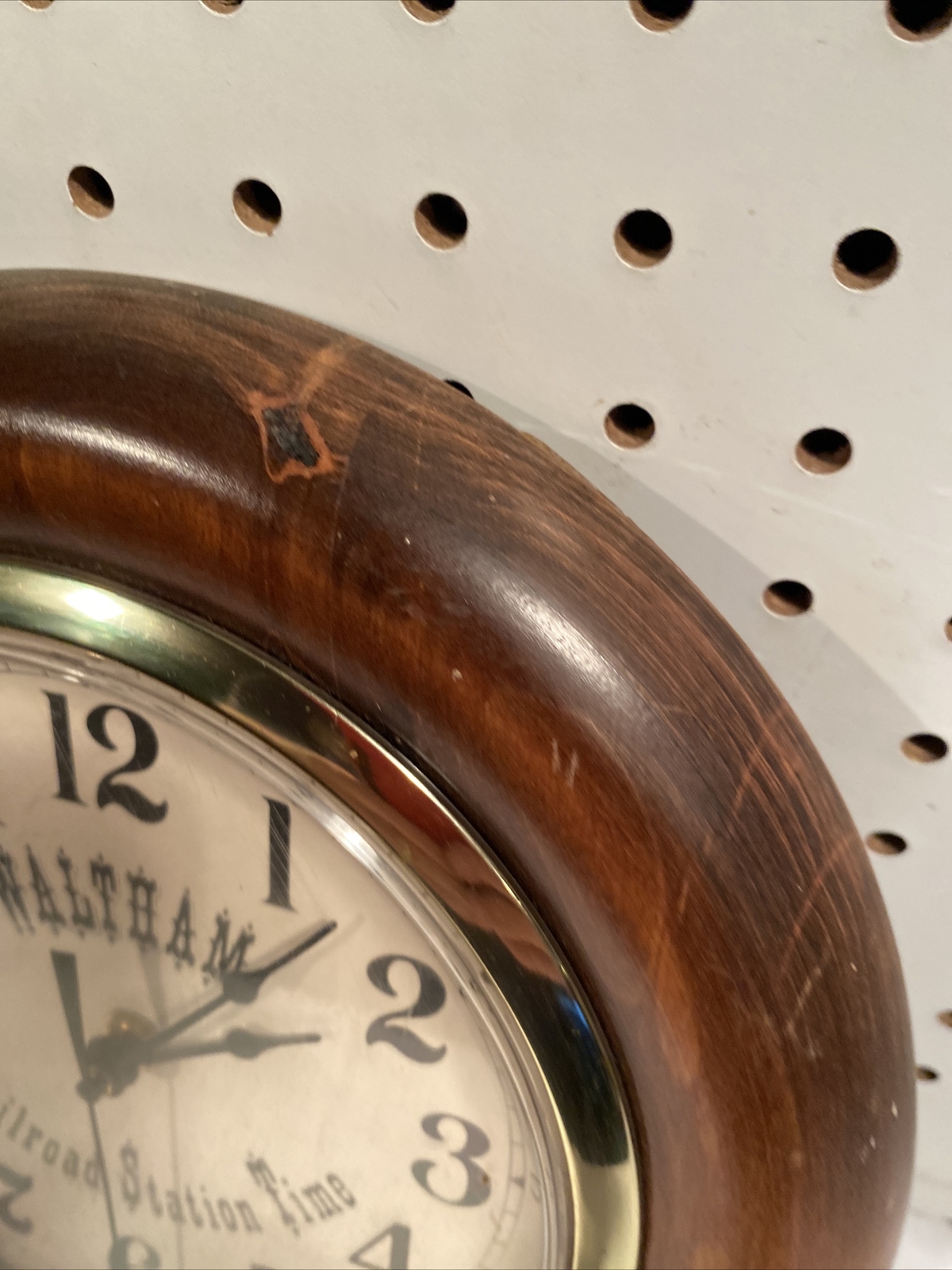 Vintage Waltham Railroad Station Wall Time Clock Wooden Round Frame Battery eBay