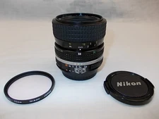 Nikon Nikkor Lens Ai AF Zoom Nikkor 35-70mm F3.3-4.5S with L1BC Filter