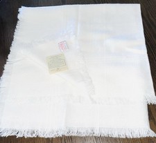 Rare New Vtg. 50  s The Three Weavers Hand Woven Orlon White Baby Blanket Tags 