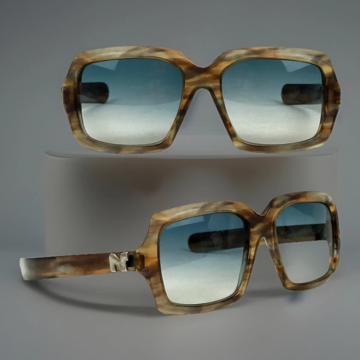 Étui à Lunettes Rigide Triangulaire Nina Ricci Vintage - Occasion Très Bon état, Velours Rouge/bordeaux, Fait En France