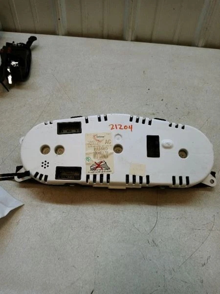 2006 JAGUAR XJ8 SPEEDOMETER INSTRUMENT CLUSTER OEM 5W93-10849-AC - Image 2 of 4