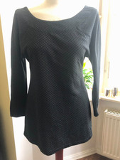 Schwarzes  Shirt mit kleinen Punkten von Henn...