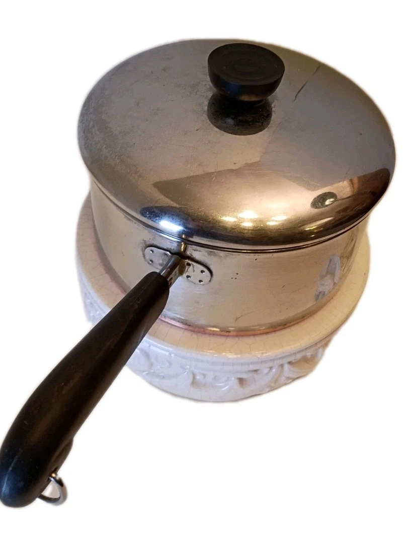 Revere Ware 1801 2 Qt. Sauce Pan Pot Copper Clad - (Post 1968) & Lid Vintage