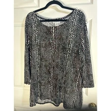 Rebecca Malone Woman Top 1X Black Pink White Pattern Long Sleeve Blouse