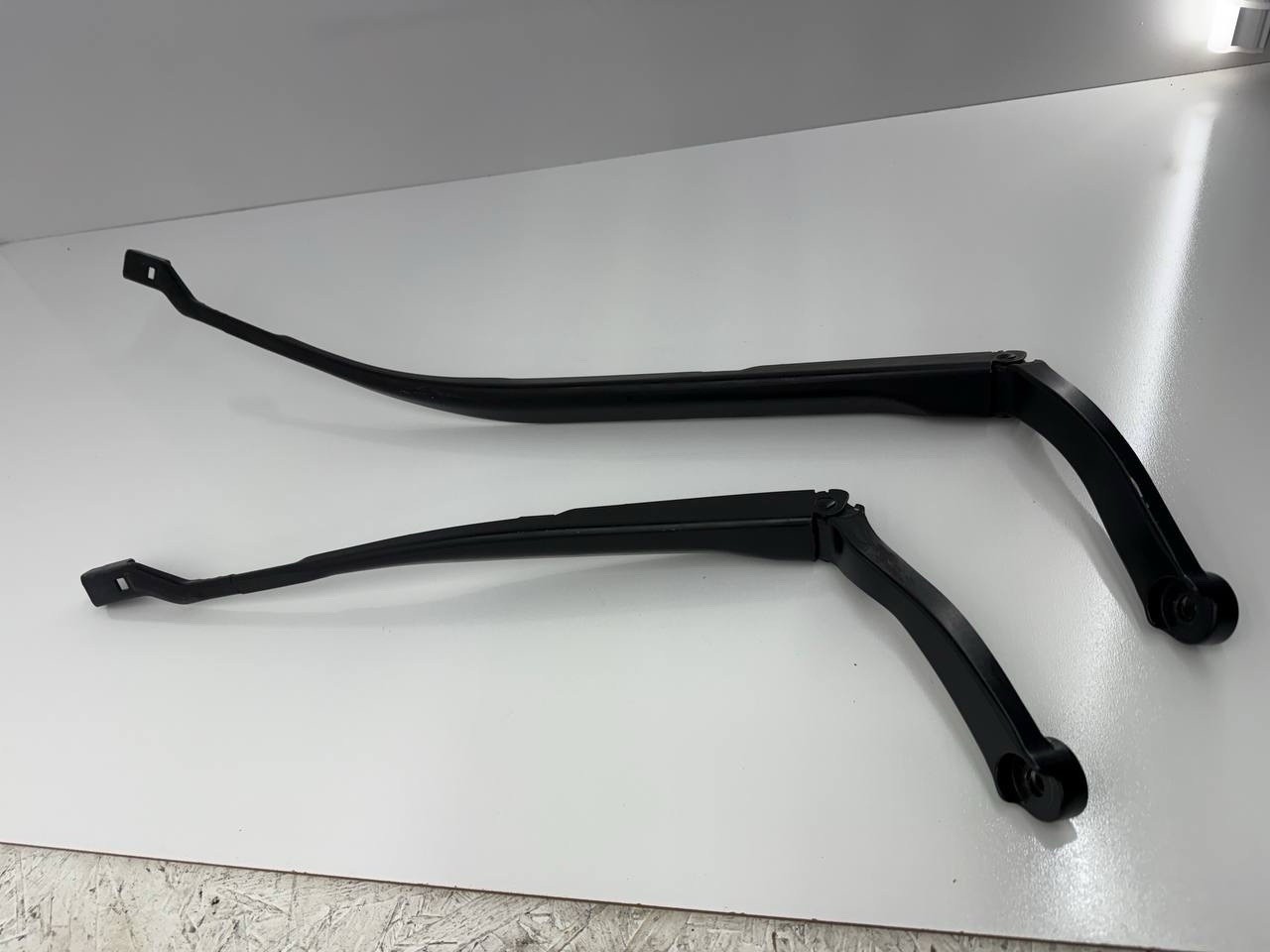 2014-2019 MASERATI GHIBLI WINDSHIELD WIPER ARM LEFT & RIGHT 