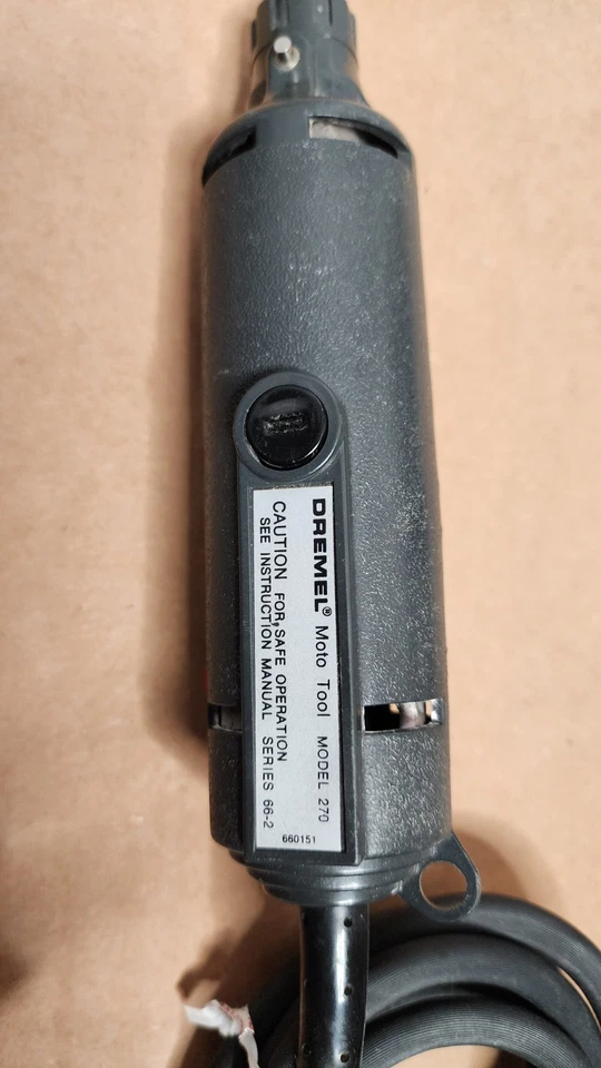 Kit de Herramientas Moto Rotativas Dremel, Modelo 270 Serie 66-2 Usado Foto 2 de 3